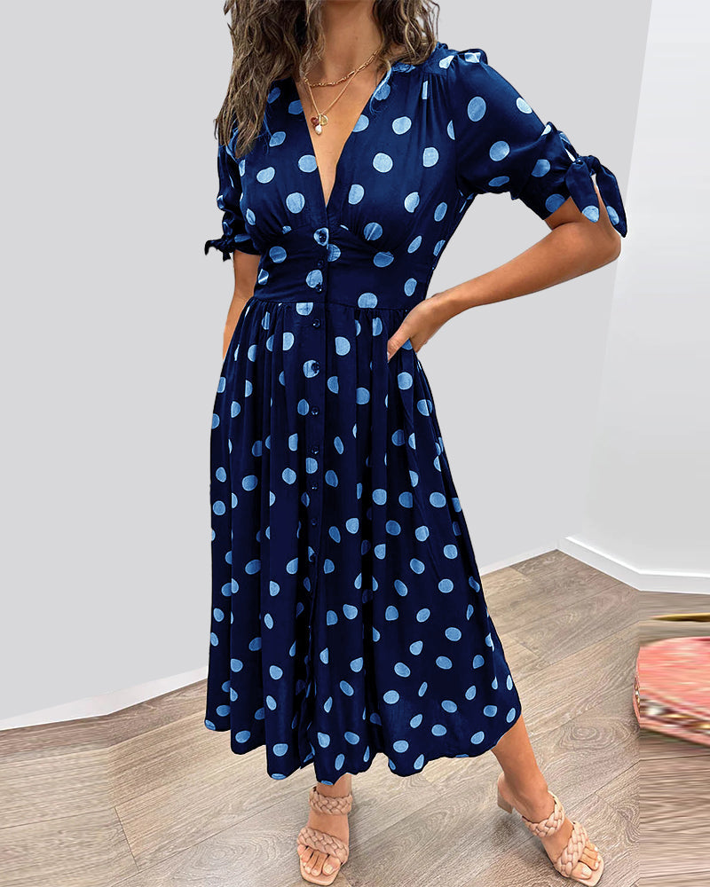 Idalia - Deep V-neck dress with dots