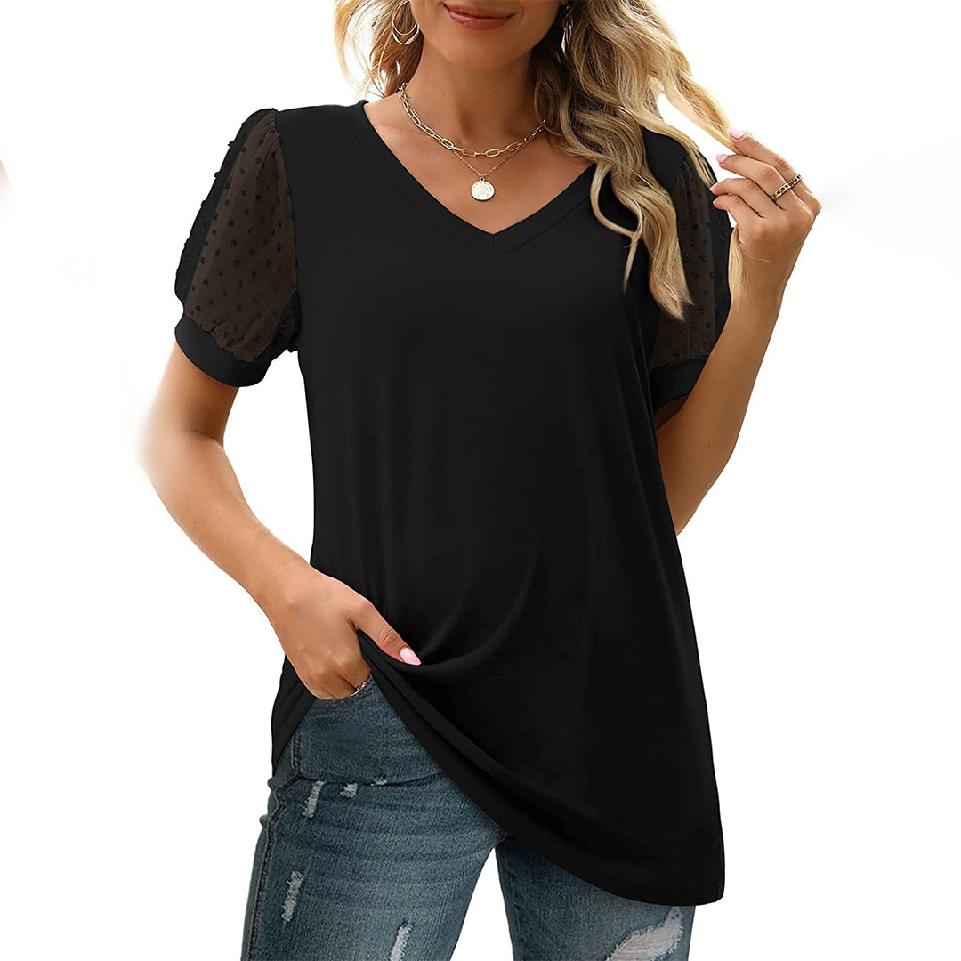 AMOURA - Stylish v-neck shirt