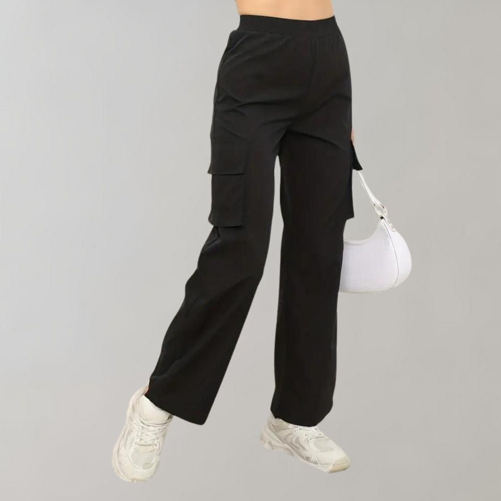 Marja - Women's cargo pants with flap pockets