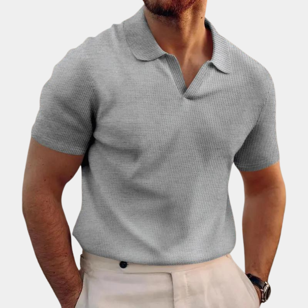 Men's casual shirt with v-neck and lapel