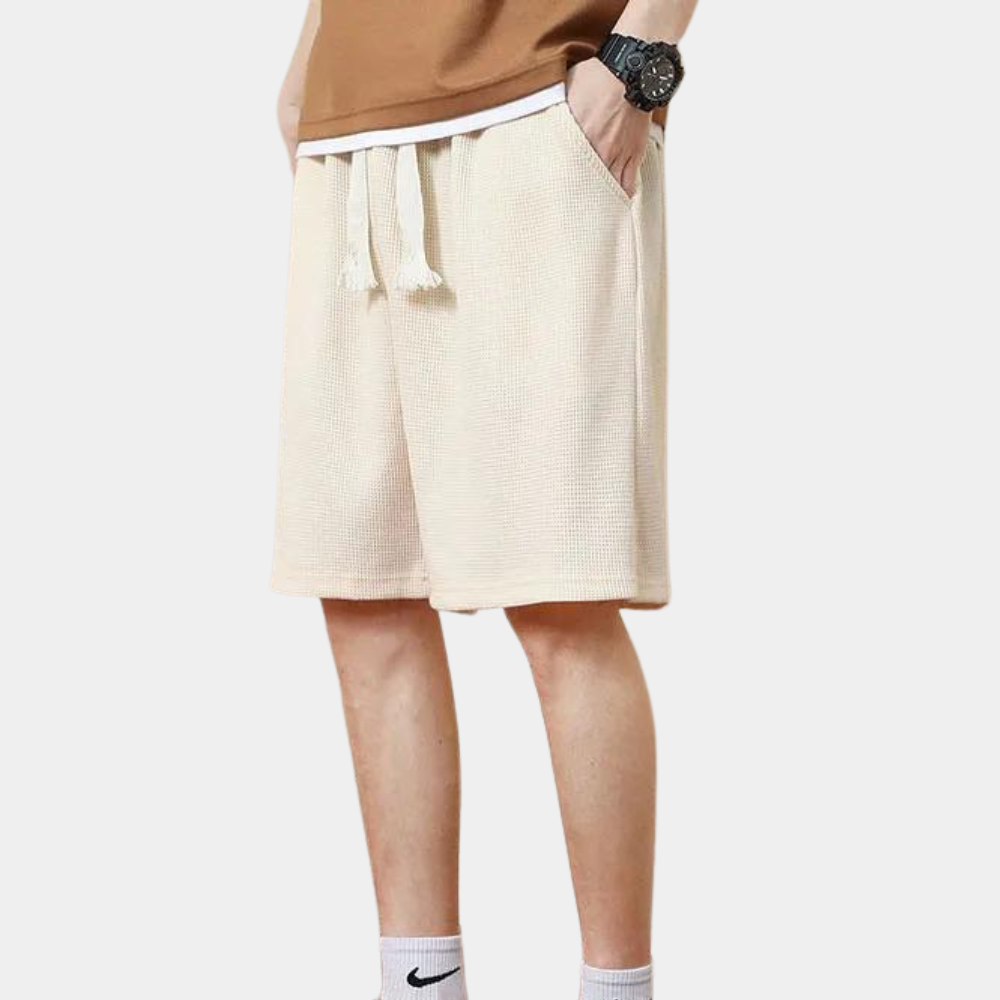 Lightweight and breathable men's shorts