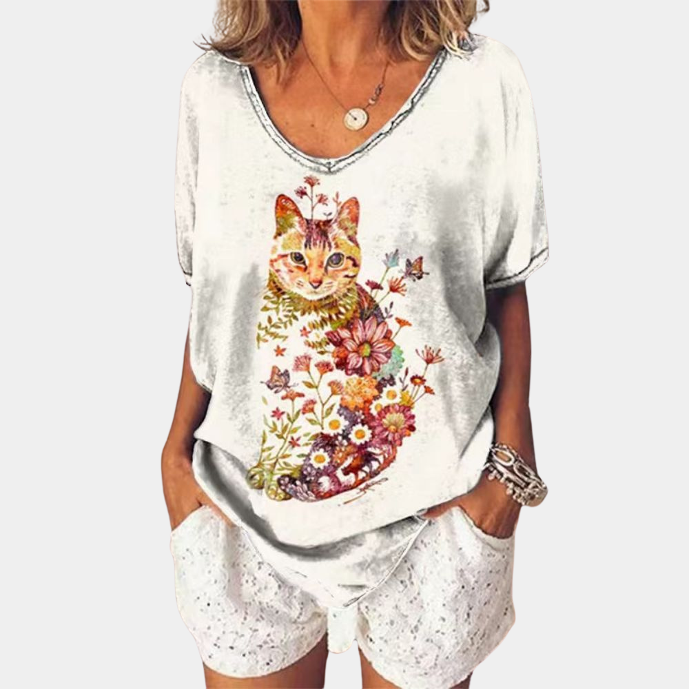 Trendy ladies t-shirt with cat print