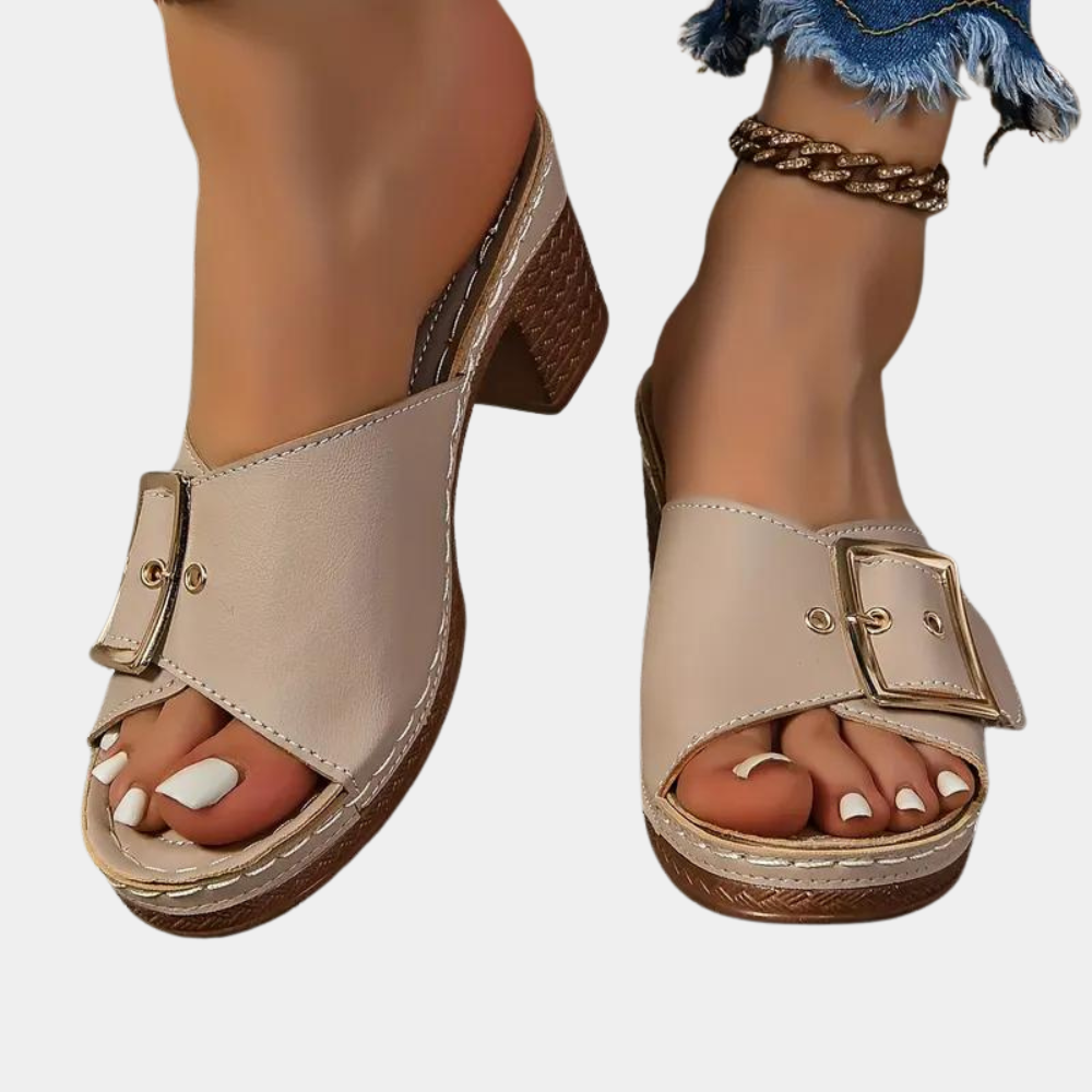 Casual sandals for women