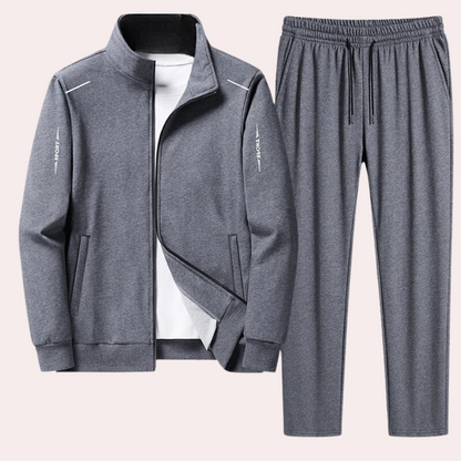 Comfortable men's tracksuit