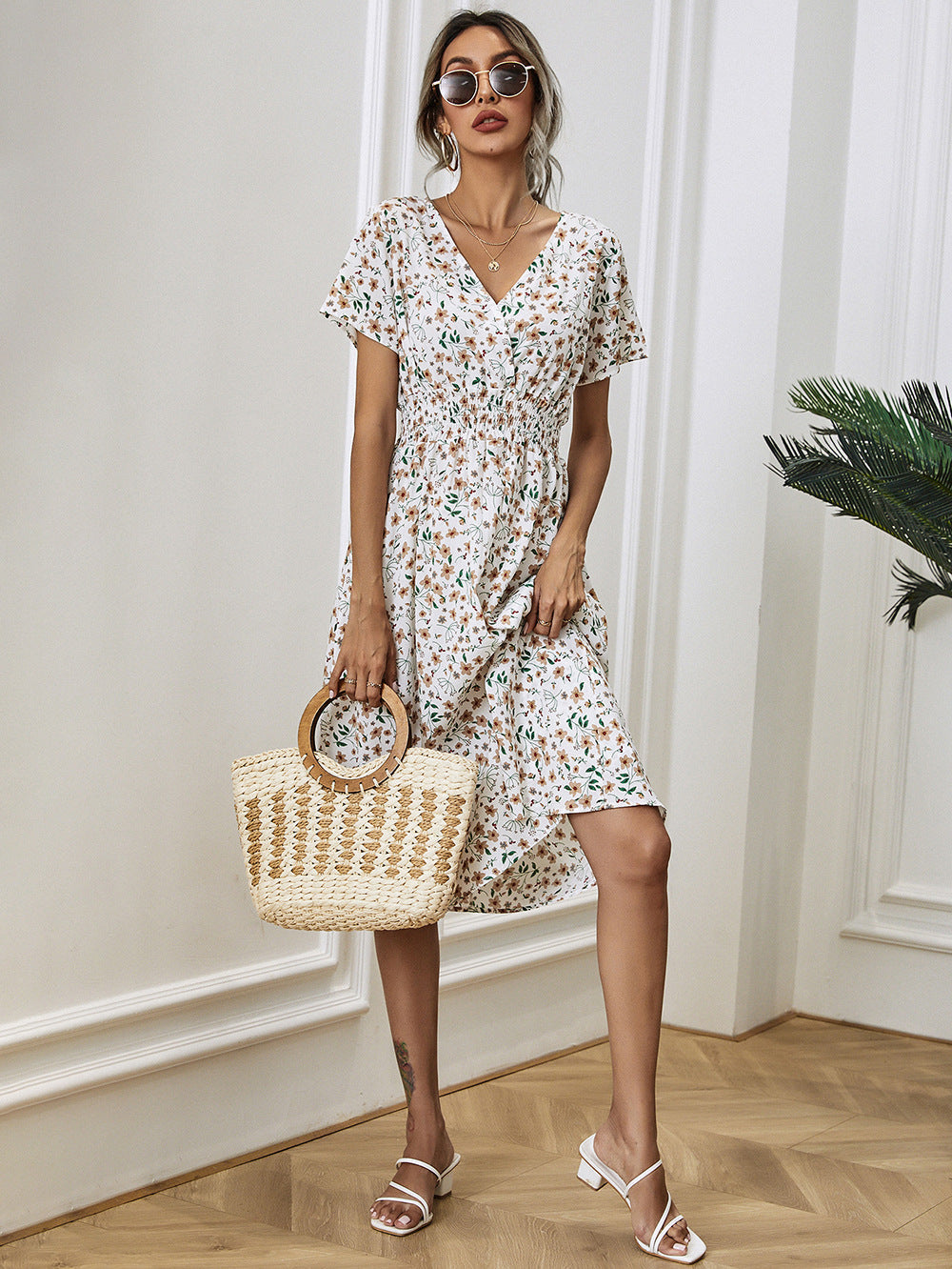 Farah | Elegant summer dress with floral print 