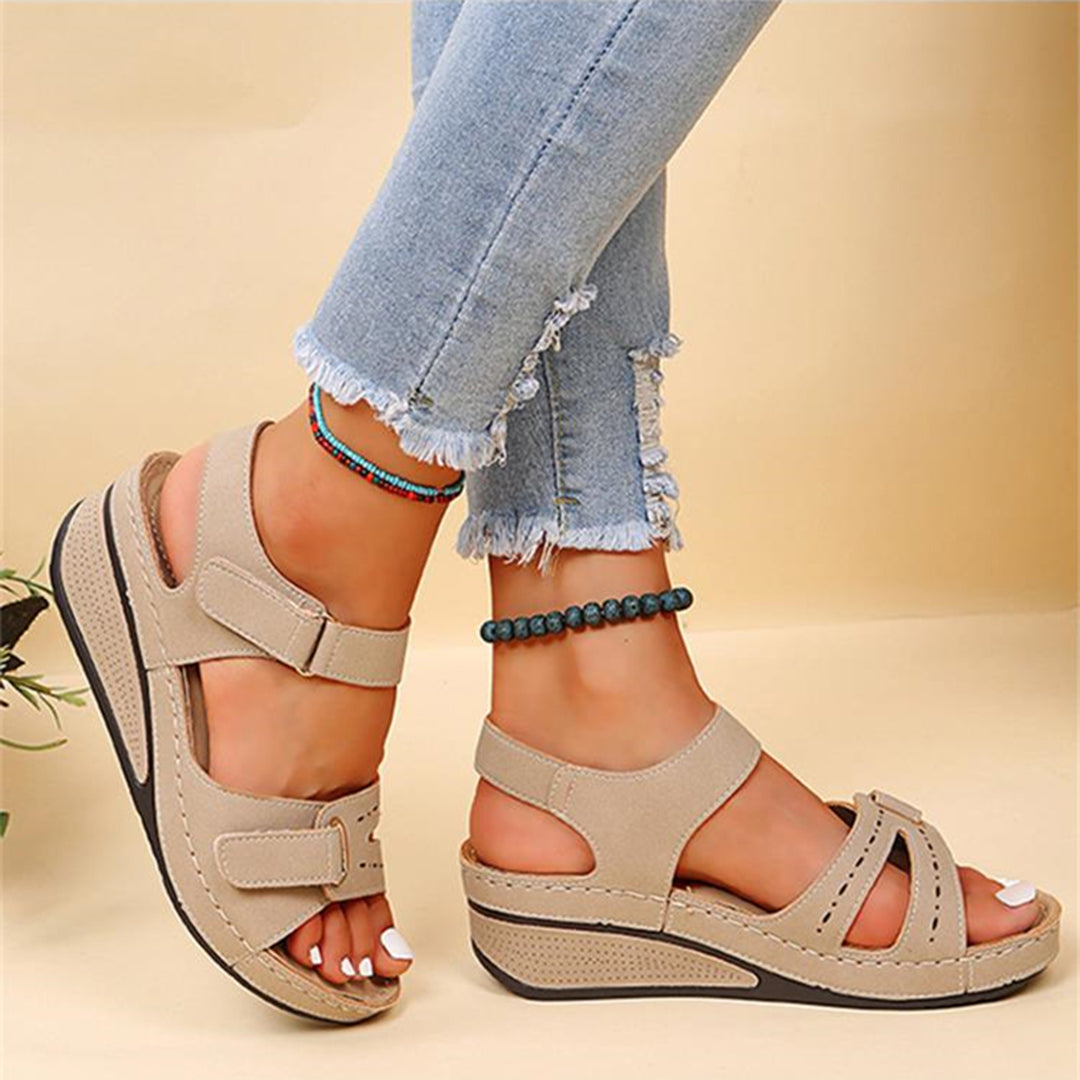 Medhanit - Comfortable sandals